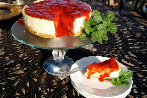 How To Fix A Cracked Cheesecake